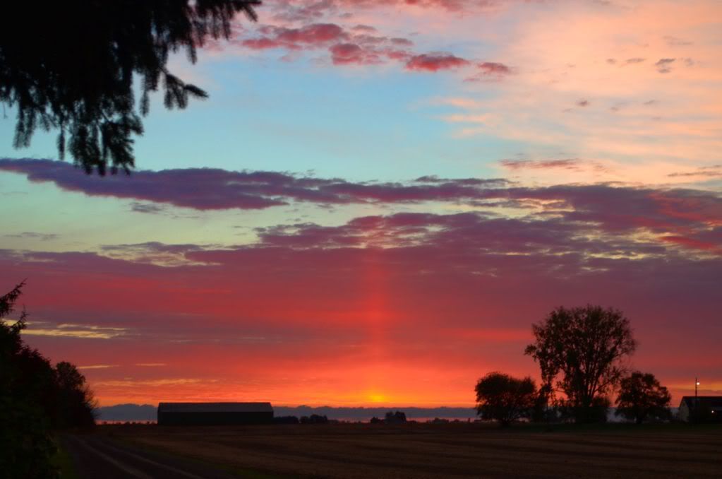 redskyinmorning1400.jpg